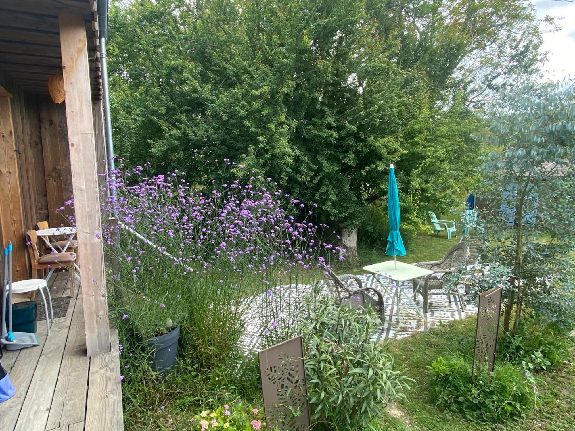 Gite Wildflower Lane Valojoulx Ngoại thất bức ảnh