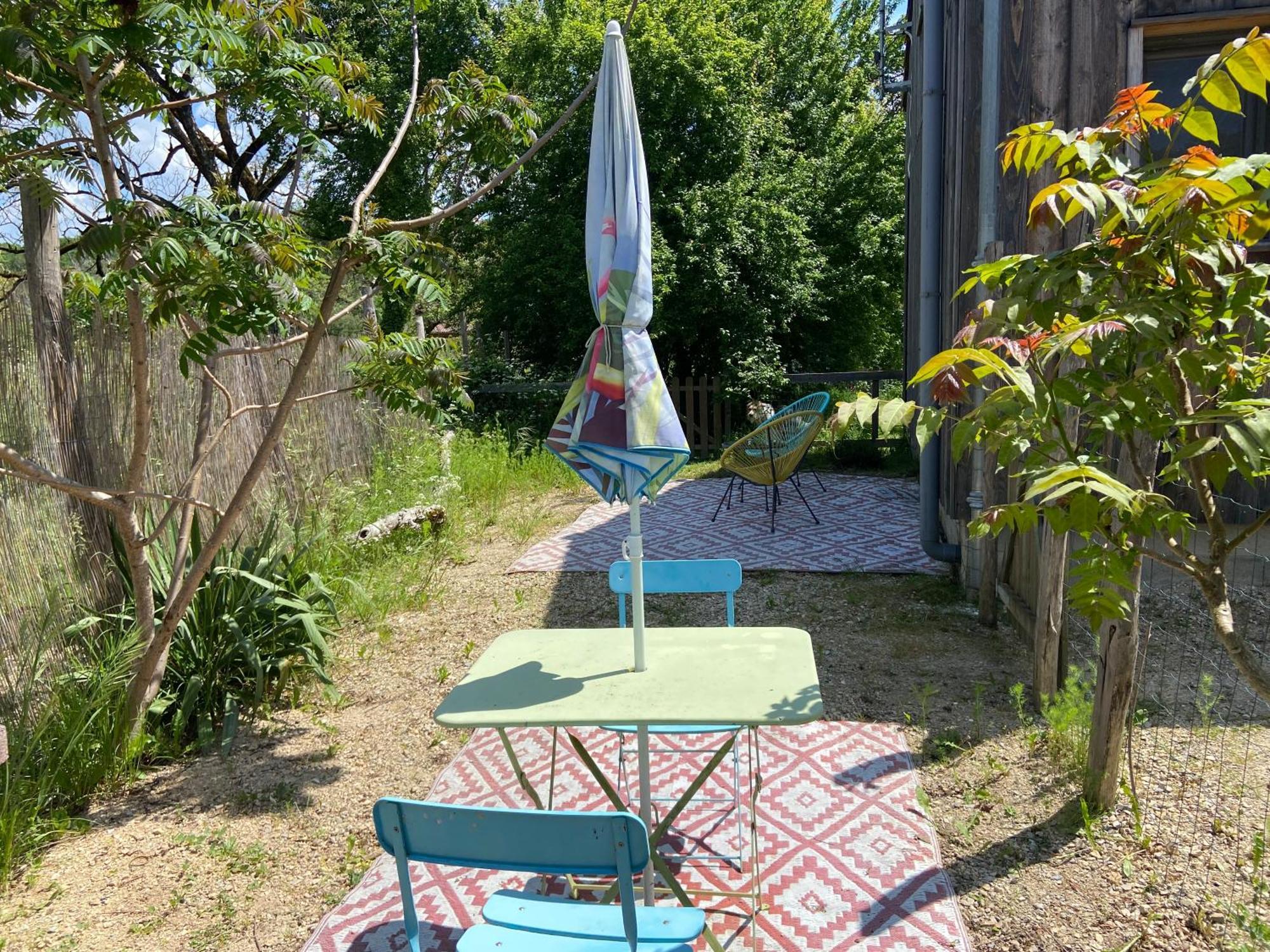 Gite Wildflower Lane Valojoulx Ngoại thất bức ảnh